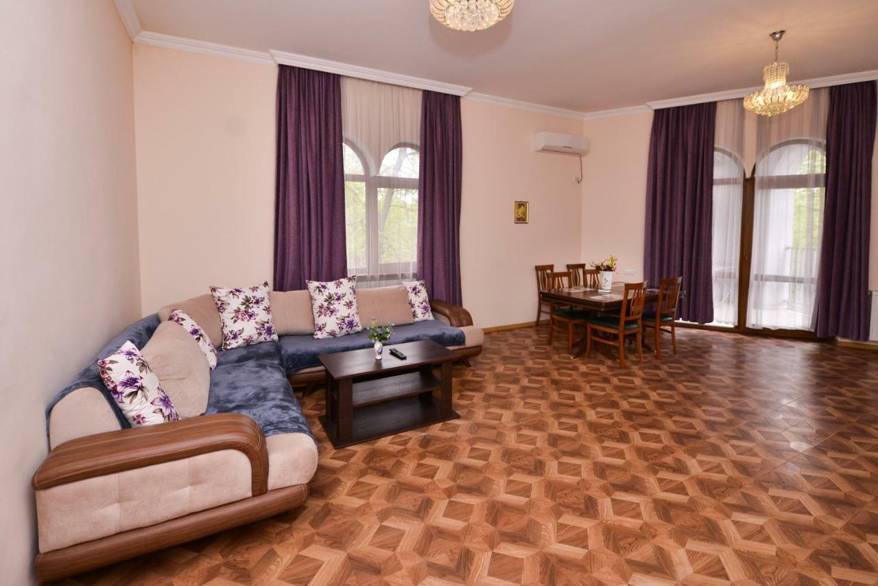 Apartment Kera Kutaisi Zewnętrze zdjęcie